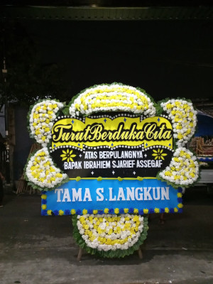 Papan Bunga Duka di Pakintelan